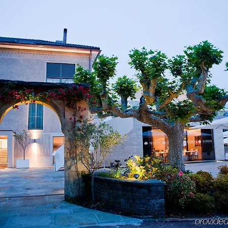 Giardino 3* Minusio